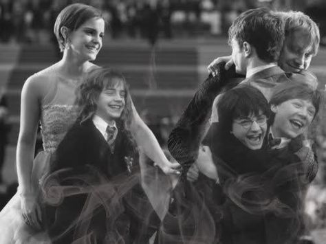 Harry, Ron, and Hermione. Saying goodbye to old friends (ok, im a HP sucker) A Group, Coming Out, Harry Potter