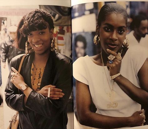 Clitaurus on Twitter: "Black women photographed by Jamel Shabazz (1981)… " Jamel Shabazz, 90s Jewelry, 90s Hip Hop Fashion, Bible Women, Vintage Black Glamour, The Blueprint, Black Excellence, Mellow Yellow, Black Culture