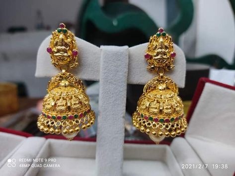 Latest Gold Jhumka Designs Bridal, Butallu Designs Gold Latest, Long Buttalu Earrings Gold, Butta Kammalu Gold Designs, Gold Jhumka Earrings Indian Latest, Gold Buttalu Earrings Latest, Buttalu Earrings Gold Bridal, Buttalu Earrings Gold, Buttalu Gold