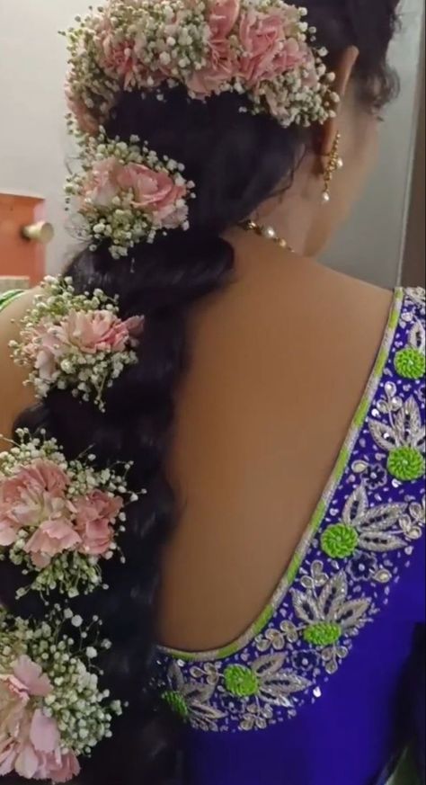 Engagement Hairstyles With Flowers, Poola Jada For Engagement, Poola Jadalu Bridal Hairstyles, Latest Poola Jada Designs, Veni Flower Designs, Poola Jada For Half Saree Function, Bridal Flowers For Hair Indian, Pula Jada Indian Weddings, Garlands Wedding Indian Flower