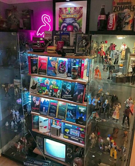 Action Figure Aesthetic, Action Figures Aesthetic, Can Pepsi, Vhs Tv, Vhs Display, Toy Collection Display, Comic Room, Horror Room, Geek Room