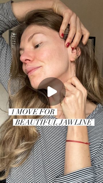 Ksenija Selivanova on Instagram: "Stretching your SCM helps to improve posture, reduce neck lines and sculpt your jawline. Perform this stretch every day just for a few minutes ❤️ #stretches #homeworkout #ksenijasmassage #facemassage #faceyoga #skincare #beautytips #wellnessthatworks #wellnesslondon" How To Sculpt Your Jawline, How To Improve Jawline, Face Sculpting Exercises, Improve Jawline, Face Exercises For Jawline, Jaw Line Exercise, Poses For Dance, For Jawline, Jawline Exercise