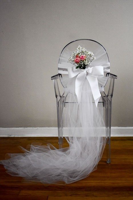 Easy tutorial for how to make a bridal shower chair or baby shower chair with inexpensive craft supplies and fresh flowers or faux flowers by Dash of Jazz #bridalshowercrafts #babyshowerideas #bridayshowerDIY #dashofjazzblog Decorate Bridal Shower Chair, Bridal Shower Bride Chair, Bridal Shower Crafts, Bride Chair, Ideas For Bridal Shower, Bridal Shower Chair, Bridal Shower Quotes, Brides Chair, Baby Shower Chair