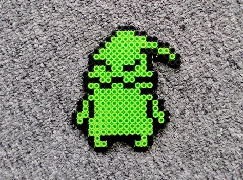 Oogie Boogie Perler Bead Pattern, Boogie T Perler, Oogie Boogie Perler Beads, D&d Perler Beads, Funny Perler Beads, Nightmare Before Christmas Perler Beads, Perler Beads Halloween, Perler Beads Designs Pattern, Cool Perler Bead Ideas