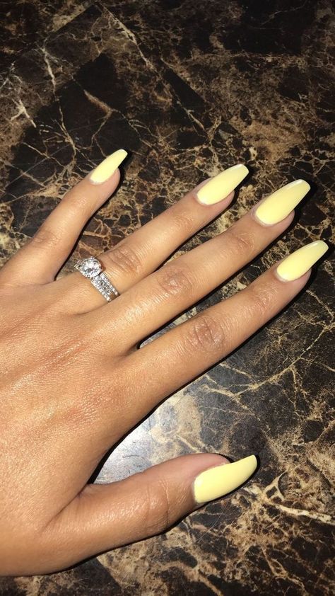 Yellow Nails Pastel, Pastel Nails Spring, Appetizers Football, Spring Nails Gel, Pedicure Gel, Snacks Kids, Nails Acrylic Coffin, Gel Nails French, Nails Pastel