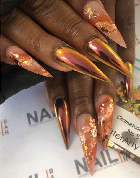 Gold Color Nail Designs, Fall Color Nail Designs Autumn, Molten Chrome Nails, Gold Pumpkin Nails, Gold Nail Designs Coffin, Fall Encapsulated Nails, Hip Nails, Chrome Fall Nails 2024, Fall Nails Design Ideas