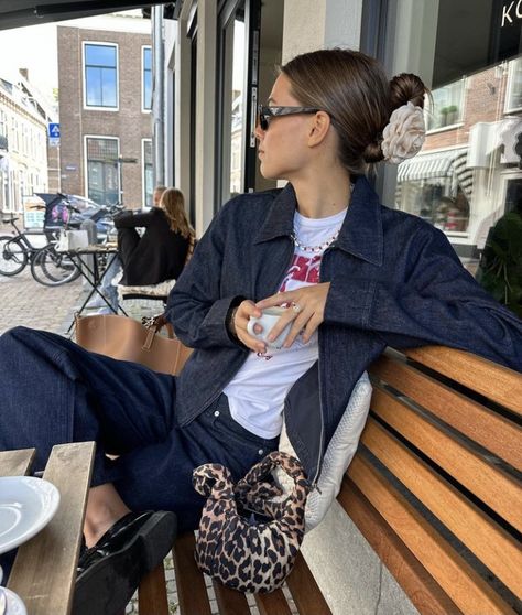 #AmsterdamStreetStyle
#GirlsInAmsterdam
#AmsterdamFashion
#DutchFashion Luna Isabella, Copenhagen Summer, Summer Fashion Week, Fashion School Outfits, Flower Clip, Wine Cellar, Na Kd, Spring Summer Outfits, School Outfits