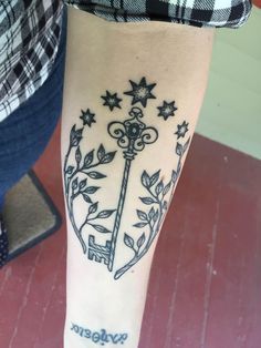 The Magicians Tattoo, Magicians Tattoo, Penny Tattoo, Magician Art, Bestie Tattoos, The Magicians Syfy, The Magicians Nephew, Z Tattoo, Bestie Tattoo