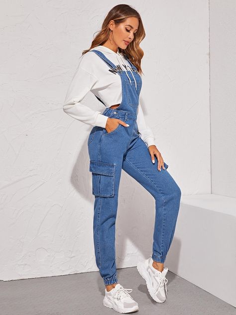 Dangri Dress Women, Dangri Dress, Mommy Jeans, Overalls Fashion, Overall Outfit, Denim Dungarees, Jumpsuit Outfit, Denim Overalls, Denim Outfit