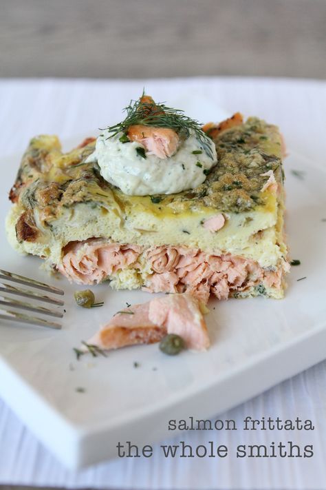 Easy Salmon Frittata from the Whole Smiths. Great for any brunch or breakfast and reheats perfectly! Paleo friendly, Whole30 compliant and gluten-free. Salmon Frittata, Whole30 Breakfast Recipes, Salmon Breakfast, Breakfast Frittata, Whole 30 Breakfast, Whole30 Recipes, Recipe 30, Paleo Whole 30, Paleo Breakfast