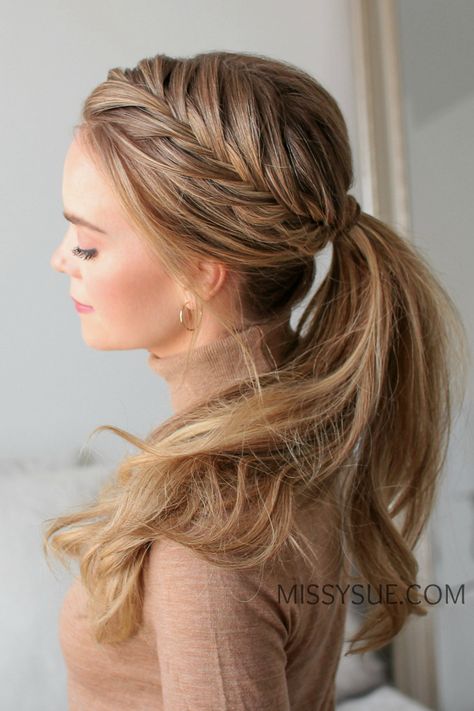 This has always been one of my favorite hairstyles. I posted a picture of this style recently on instagram and realized I’ve never done a tutorial for it. If you already know how to fishtail braid then you can easily learn the french braid version.… Fishtail French Braid, French Braid Ponytail, Braided Hairdo, French Braid Hairstyles, Braided Ponytail Hairstyles, Long Blonde, Braided Hairstyles Easy, Favorite Hairstyles, Trending Hairstyles