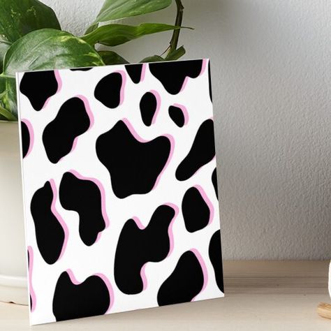 Cow Prints Art, How To Draw Cow Print Pattern, Cowgirl Canvas Painting Easy, Pink Cow Print Painting, Cow Print Wall Bedroom, Cow Print Painting Ideas On Canvas, Cow Paintings Easy, How To Paint Cow Print, Cow Print Canvas Painting