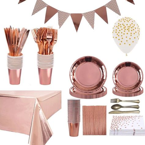 Birthday Party Decorations Rose Gold, Rose Gold Cake Stand, Rose Gold Party Theme, Party Decorations Rose Gold, 14th Birthday Party Ideas, Gold Birthday Party Decorations, Rose Gold Cake, Sweet Sixteen Birthday Party Ideas, Gold Cake Stand