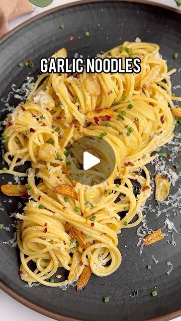 Carmen Spillette on Instagram: "Asian Garlic Noodles 🍜 It’s garlicky, buttery, a little spicy and full of umami. You are going to love it. You only need a few ingredients and 15 minutes. It is so easy. ➡️ Full recipe is on my website - link on my bio - search “GARLIC NOODLES” https://www.eatwithcarmen.com/easy-asian-garlic-noodles/ ➡️ COMMENT “NOODLES” to get the full recipe in your dms Enjoy! Carmen #garlicnoodles #butternoodles #asiangarlicnoodles #pastalovers" Asian Garlic Noodles, Rice Sides, Garlic Noodles Recipe, Instagram Asian, Instagram Recipes, Garlic Noodles, Sushi Bowl, Easy Asian, Noodle Recipes