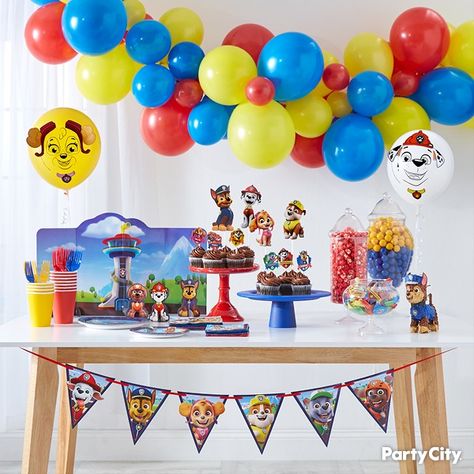 Get the squad together to celebrate Paw Patrol style. This theme is perfect for the paw-ty animal in us all! Paw Patrol Treats, Paw Patrol Party Games, Paw Patrol Torte, Paw Patrol Party Ideas, Paw Patrol Favors, Paw Patrol Party Supplies, Paw Patrol Balloons, Paw Patrol Stickers, 3 Birthday