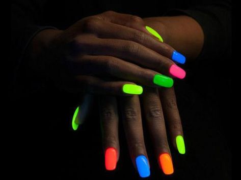 Fluorescent Nails, Dark Nail Polish, Dark Nail, Glow Nails, Dark Nails, Summer Acrylic Nails, Neon Nails, Cat Kuku, Acrylic Nails Coffin