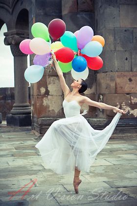 Ballerina Balloons, Balloon Photoshoot, Dancer Photoshoot, Artistic Photoshoot, Balloon Fashion, Armenian Church, Poses Model, Professional Portrait Photography, Professional Photoshoot