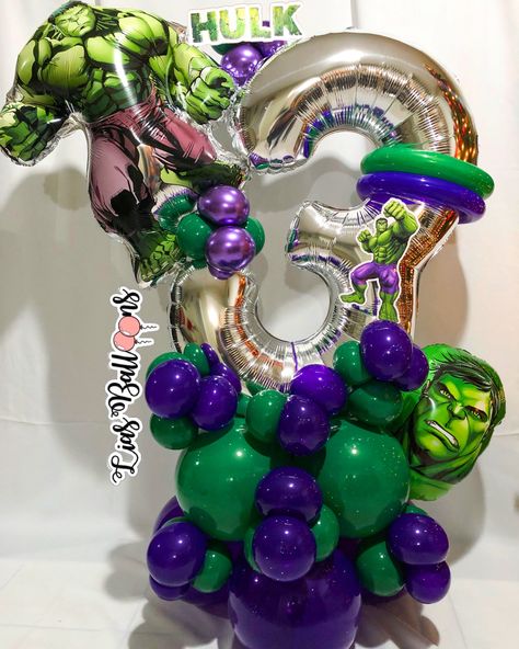 Hulk Balloon Bouquet, Hulk Balloon Ideas, Old Hulk, Superhero Theme Party Decorations, Hulk Birthday Cakes, Hulk Theme, Hulk Birthday Parties, Balloons Bouquet, Marvel Birthday Party