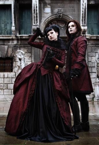 victorian style dresses Moda Steampunk, Victorian Fashion Dresses, Mode Steampunk, Arte Punk, Vampire Goth, Gothic Romance, Neo Victorian, Victorian Goth, Gothic Clothing