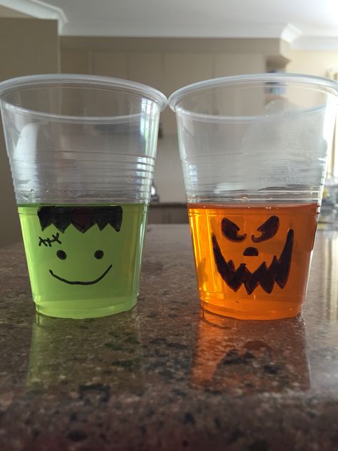 Halloween Jelly Cups, Halloween Jelly, Jelly Cups, Halloween Baking, Halloween Food For Party, Halloween Food, Halloween Birthday, Halloween Ideas, Halloween Party