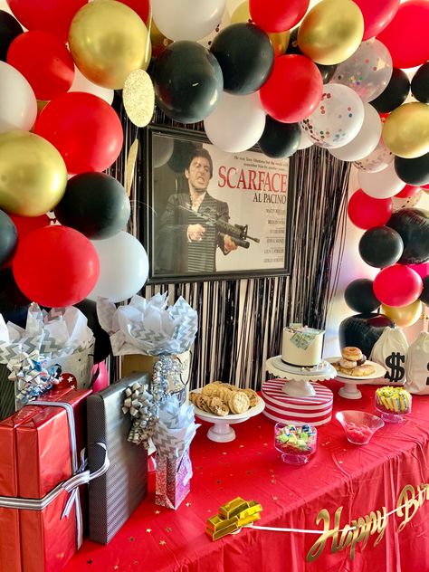 Scarface Party Decorations, Scarface Party, Goodfellas Birthday Theme, Scarface Party Theme, Scarface Birthday Theme, Gangster Birthday Party, Scarface Room Decor, Ideas Para Cumpleaños, Painted Picnic Tables