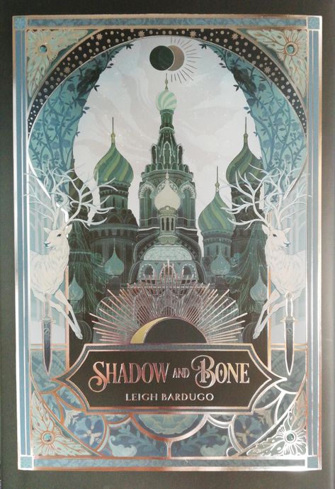 Shadow and Bone (The Shadow and Bone Trilogy, #1) Shadow And Bone Poster, Shadow And Bone Trilogy, Best Book Cover Design, Illustrated Novel, Cover Illustrations, Books Cover, Illustration Styles, Shadow And Bone, Fantasy Design