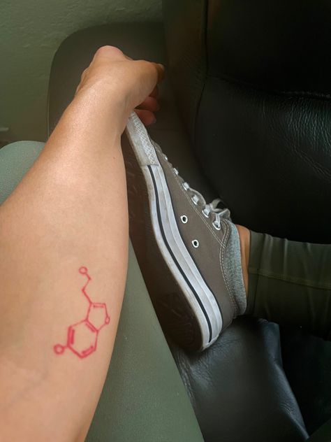 Seratonin tattoo Seratonin Small Tattoo, Small Tattoo, Tattoo Idea, Body Mods, Henna Tattoo, Small Tattoos, Henna, Tattoos