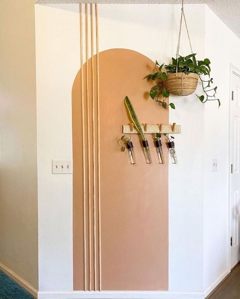 Got a blank wall and 30 minutes? Paint an arch! This is such a great way to liven up a space or try a new color. AND! If there’s one thing I find myself saying OVER and OVER, it’s, “it’s just paint.” Don’t like it? Paint over it. Simple. Paint Area, Painted Arch, Minimalist Dekor, Bedroom Desk, Wall Color, Wall Paint, 인테리어 디자인, Paint Designs, Bedroom Wall