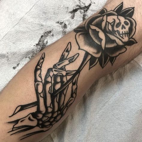 Skeleton Hand Bouquet Tattoo, Skeleton Hand With Flower Tattoo, American Traditional Skeleton Hand, Rose With Skeleton Hand, Skeleton Hand Holding Rose Tattoo, Skeleton Holding Rose Tattoo, Hand Holding Rose Tattoo, Skull Hand Holding Rose Tattoo, Rose Stem Tattoo