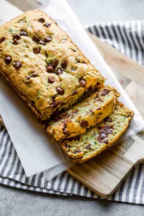 Honey Kitchen, Gluten Free Zucchini Bread, Easy Zucchini Bread, Chocolate Chip Zucchini Bread, Oreo Pie, Cream Chicken, Zucchini Bread Recipe, Chocolate Chip Bread, Gluten Free Chocolate Chip