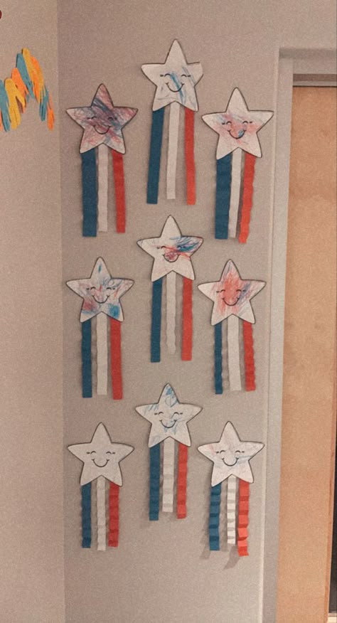 Fourth Of July Bulletin Board, 4th Crafts For Kids, July Bulletin Board Ideas, July 4th Crafts For Kids, 4th Of July Bulletin Board, July Bulletin Board, Labor Day Crafts, American Flag Crafts, Fourth Of July Crafts For Kids