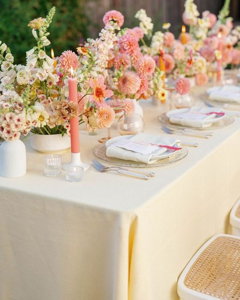 “The sun is shining and so are you”🔅🧡🎵 Honestly, we can’t pick what is our favorite element of this stunning spectacle! Is it the amazing… | Instagram Pink And Peach Birthday Theme, Pink And Yellow Wedding Theme, Pink Yellow Weddings, Tapper Candles, Pink Tablescape, Deco Pastel, Yellow Wedding Theme, Bloom Baby, Organic Wedding