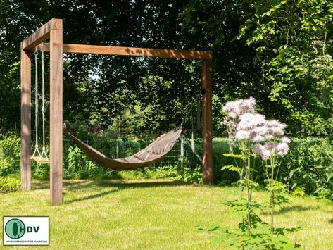 Pergola met hangmat en schommel Micro Garden Ideas, Kids Yard, Garden Swing, Have Inspiration, Backyard Playground, Outdoor Gardens Design, Outdoor Decor Backyard, Backyard Patio Designs, Back Garden