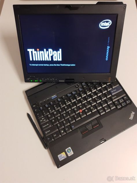 Thinkpad Aesthetic, Divine Technology, Linux Laptop, Computer Love, Retro Gadgets, Computer Engineering, Indie Jewelry, Old Computers, Gaming Laptops