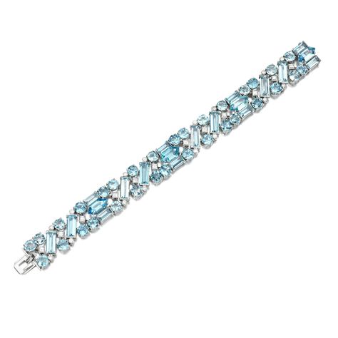 Aquamarine and diamond bracelet | The Weekly Edit: Fine Jewels | London | 2020 | Sotheby's Cartier Aquamarine, Cartier Jewelry, Square Diamond, Aqua Marine, Colored Gems, Crown Jewels, Blue Jewelry, Fine Jewels, Gems Jewelry