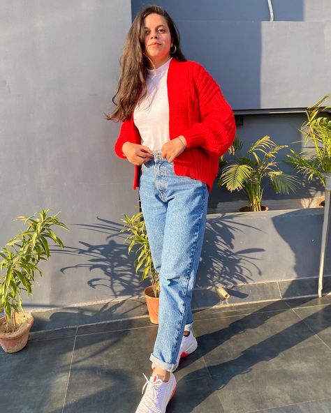 Red Cardigan And Jeans Outfit, Red Long Cardigan Outfit, How To Style Red Cardigan, Red Cardigan Outfit Fall, Winter Outfits Mom Jeans, Red Cardigan Outfit Winter, Red Cardigan Outfit Aesthetic, Target Employee Outfit, Target Employee Outfit Ideas