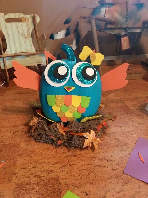 Owl Diaries Pumpkin Decorating, No Carve Owl Pumpkin, Painted Owl Pumpkin, Owl Diaries Pumpkin, Owl Pumpkin Decorating, Owl Diaries, Book Character Pumpkins, Book Pumpkin, Pumpkin Owl