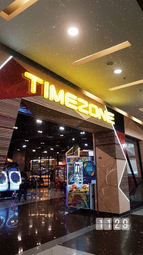 #timezones #aesthetic #photography #games Timezone Games, Fake Party Snaps, Timezone Date, Shopping Vision Board, Mall Arcade, Fake Party, Arcade Date, Arcade Aesthetic, Treasure Mashiho