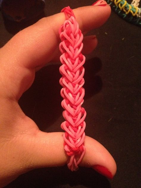 Heart Loom Band Bracelet, Valentines Rainbow Loom, Heart Rainbow Loom Bracelet, Rainbow Loom Valentines, Heart Loom Bracelet, Rainbow Loom Heart Bracelet, Rubberband Bracelets, Loom Bands Designs, Wonder Loom