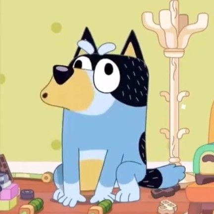 Bluey Pfp Cute, Bluey Funny Pictures, Bingo Bluey Meme, Cursed Bluey Images, Bluey Pfp, Bluey Icons, Bluey Fan Art, Bandit And Chilli, Bandit Bluey