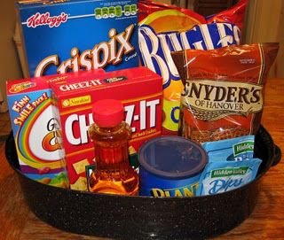 Chex Mix with Bugles  ...but what is popcorn oil and where do I buy it???  {don't judge} Chex Mix With Bugles, Cracker Mix Recipes, Best Party Mix Recipe, Bugles Snack Mix, Ranch Chex Mix Recipes, Ranch Chex Mix, Party Mix Recipe, Popcorn Oil, Trail Mix Recipes