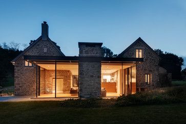 I like this mix of modern and stone.  Farmhouse, Dartmoor, Devon - farmhouse - Exterior - South West - van Ellen + Sheryn Architects Glass Box Extension, Stone Farmhouse, Old Stone Houses, Glass Extension, Modern Extension, Coach House, Barn Conversion, House Architecture, Farmhouse Exterior