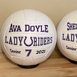 Volleyball Banquet Ideas, Volleyball Coach Gift Ideas, Senior Volleyball Gifts, Volleyball Gifts For Players, Sponsor Gifts, Volleyball Decorations, Volleyball Senior Night Gifts, Volleyball Pics, Senior Poster