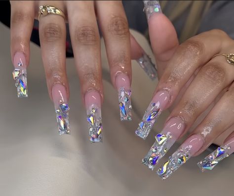 Diamond nails Mail Crystal Designs, Swarovski Crystal Nails, Crystal Clear Nails, Long Nails Design, Gem Nail Designs, Armani Hotel, Clear Acrylic Nails, Long Acrylic Nail Designs, Baddie Nails