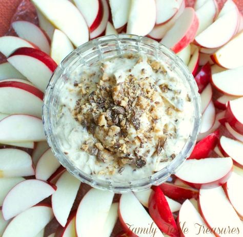 Heath Bar Dip {Three Ingredients} - Family Table Treasures Heath Bar Dip, Heath Bar, Heath Bars, Fruit Dip, Family Table, Three Ingredient, Delicious Fruit, Apple Slices, Graham Crackers