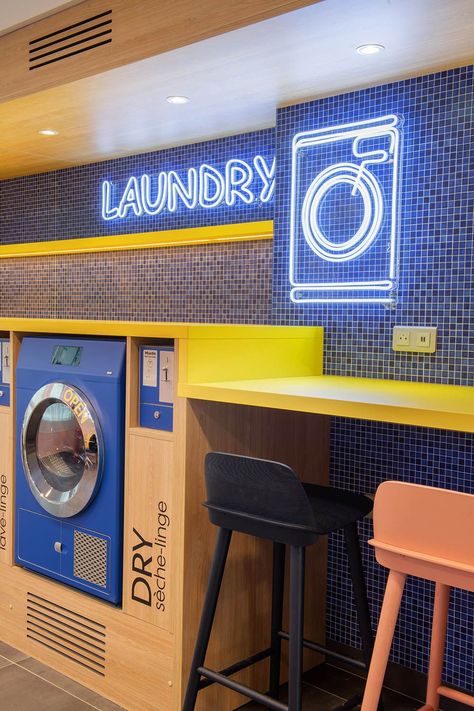 Self Laundry Shop Design, Laundromat Design Ideas, Laundry Store Design, Laundry Shop Design, Laundry Shop Design Ideas, Laundry Shop Interior Design, Laundry Business Design, Laundry Store Design Ideas, Hotel Laundry Room