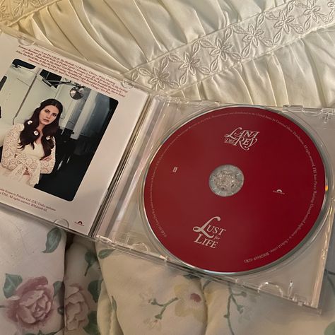 Lana Del Rey Cd Aesthetic, Coquette Red Aesthetic, Lana Del Rey Cd, Lana Del Rey Core, Rey Core, Coquette Red, Lana Del Rey Albums, Cd Aesthetic, Vinyl Aesthetic