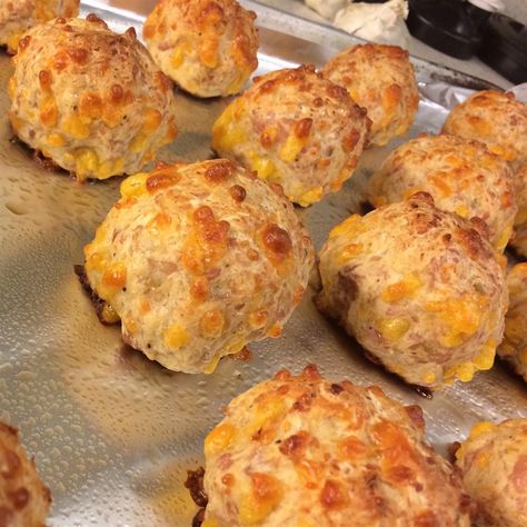 Carla's Sausage Cheese Balls Sausage Balls Bisquick, Cheese Balls Recipe, Sausage Cheese Balls, Cream Cheese Sausage Balls, Sausage Balls Recipe, Sausage Bake, Hot Sausage, Sausage Balls, Cheese Ball Recipes