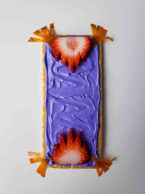 Aladdin Themed Magic Carpet Treats - Seasonal Memories Aladdin Magic Carpet, Banana Oat Cookies, Sweet Potato Chips Baked, School Snacks For Kids, Quick Cookies Recipes, Purple Food Coloring, Apple Hand Pies, Purple Food, Easy Magic