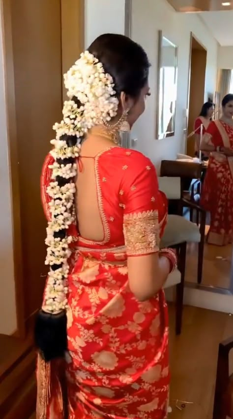 Sreemantham Hair Styles, Telugu Bride Hairstyles Bridal Braids, Pula Jadalu Designs, Telugu Bride Hairstyles, Pelli Poola Jada Indian Bridal Latest, Pelli Jada, Baby Shower Hair Styles, Hairstyles Flower, Best Bridal Hairstyles